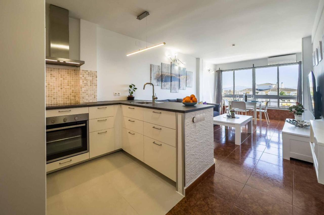 Apartamento Acogedor, Terraza, Piscina Y Mar ベナルマデナ エクステリア 写真