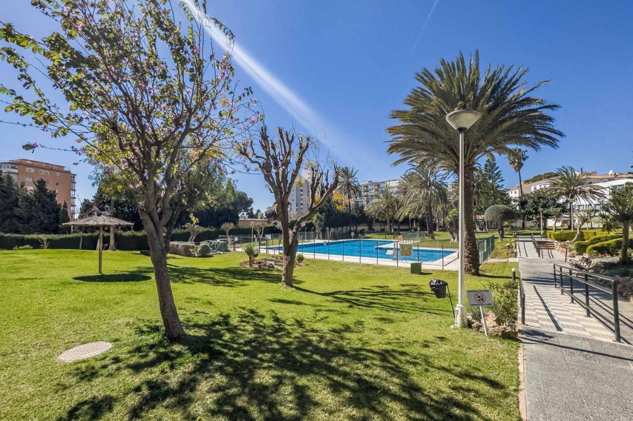 Apartamento Acogedor, Terraza, Piscina Y Mar ベナルマデナ エクステリア 写真